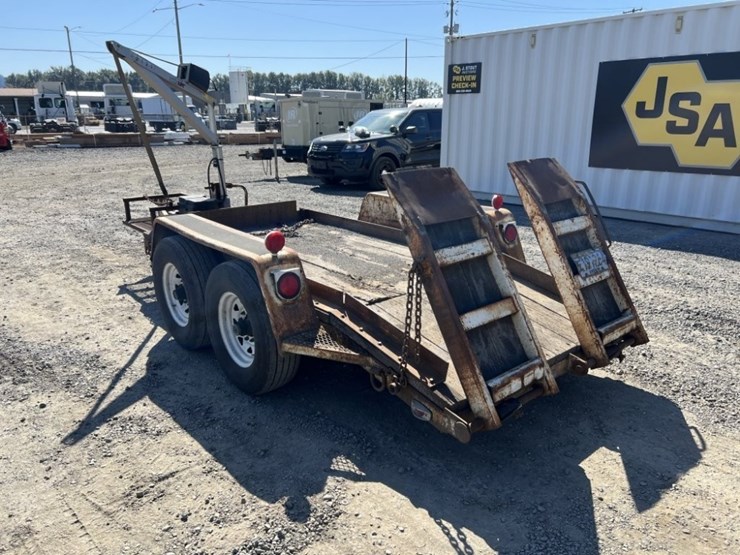 1993-buz's-12'-t/a-equipment-trailer-image-6