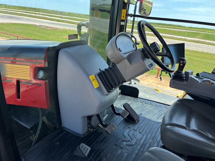 2017-versatile-610-image-21