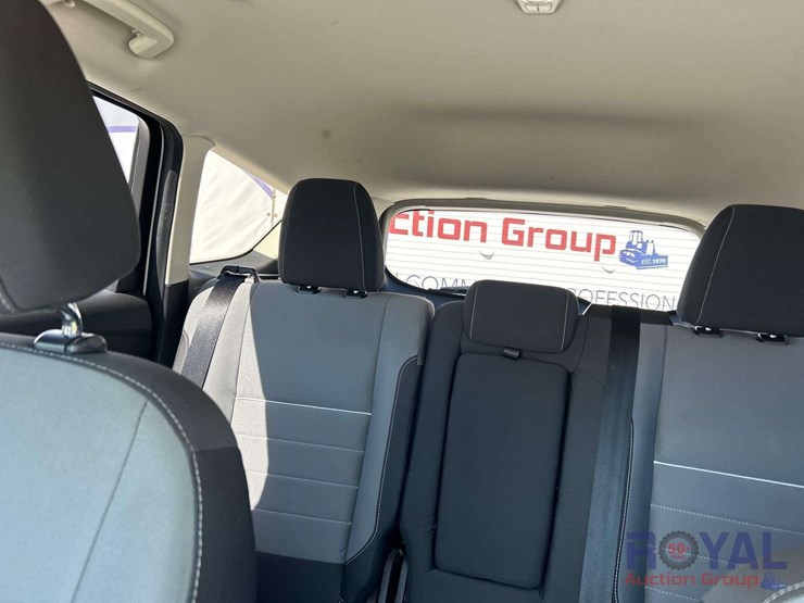 2014-ford-escape-image-21