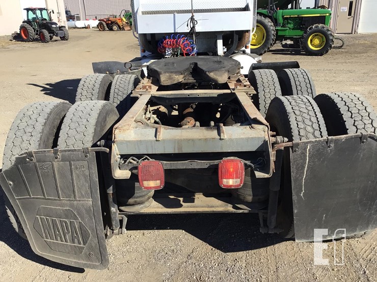 1996-mack-ch613-image-9