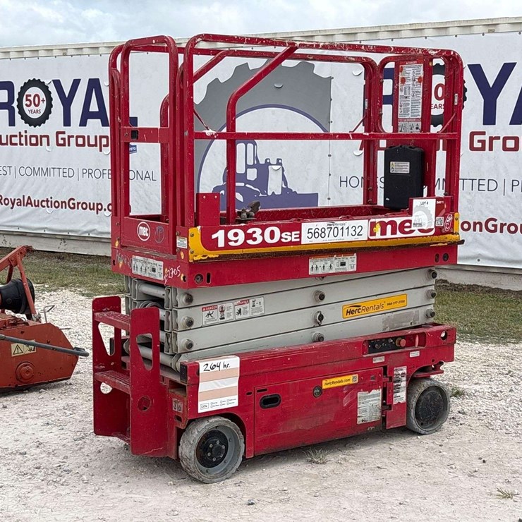 2017 MEC 1930SE 19ft Scissor Lift