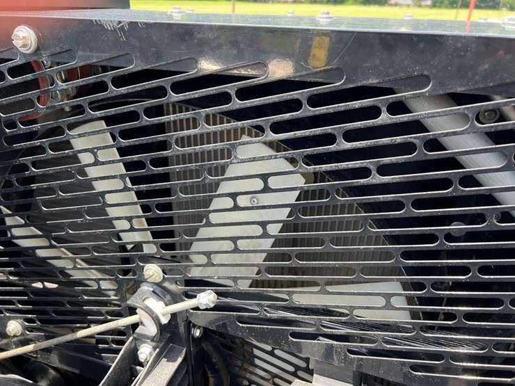 2023-new-holland-cr10.90-image-95