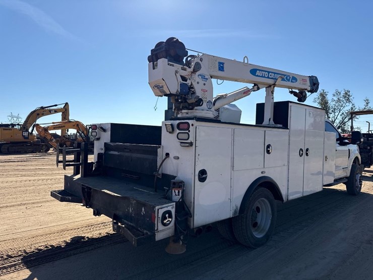 2017-ford-f550-xl-image-5