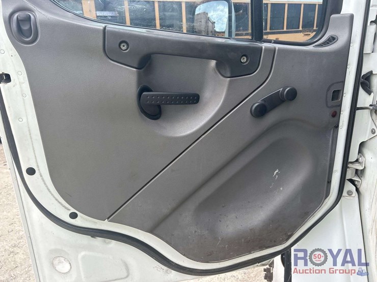 2012-freightliner-m2-106-asphalt-pothole-patcher-truck-image-10