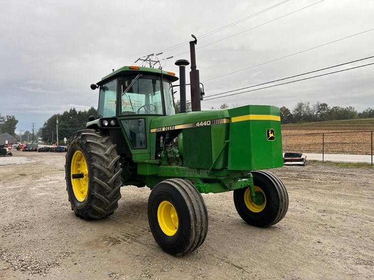 john-deere-4440-image-7