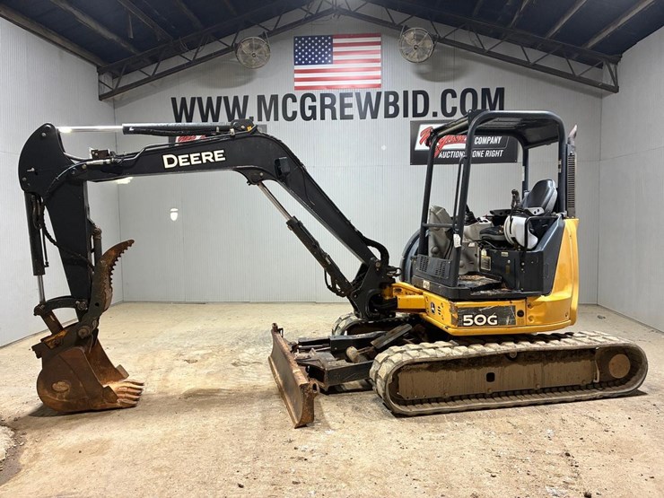 2016-deere-50g-image-1