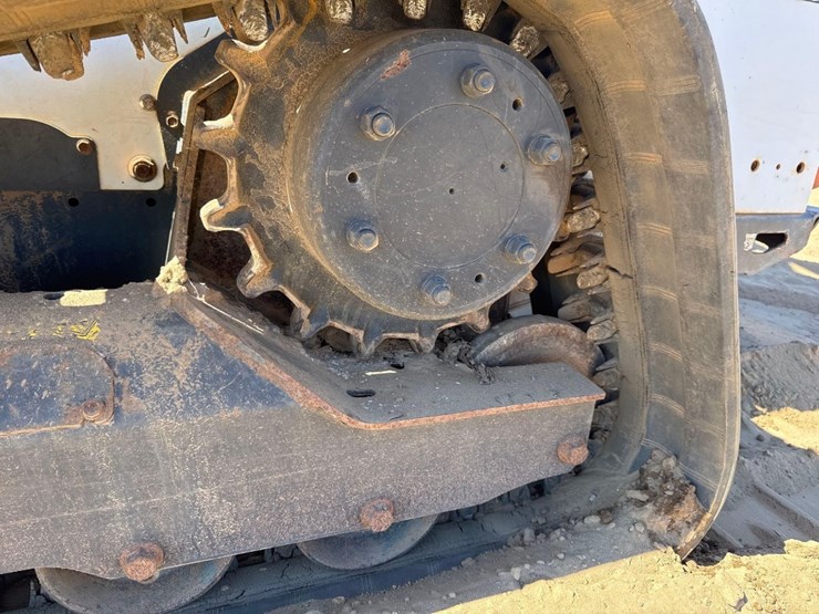 2017-bobcat-t650-image-9