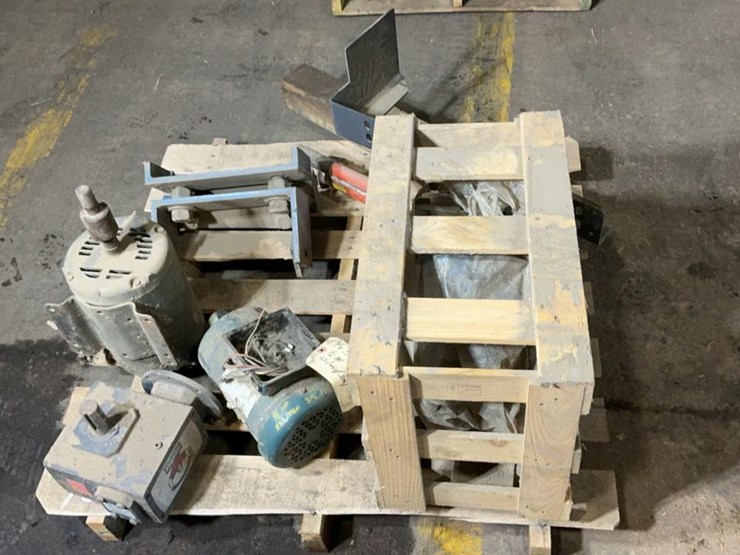 #182-•-electric-motors-and-various-parts-image-1