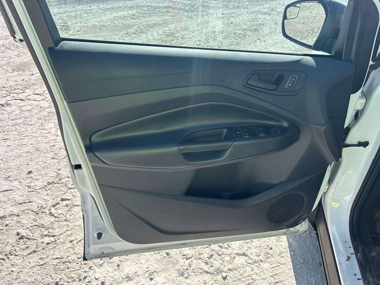 2017-ford-escape-image-13