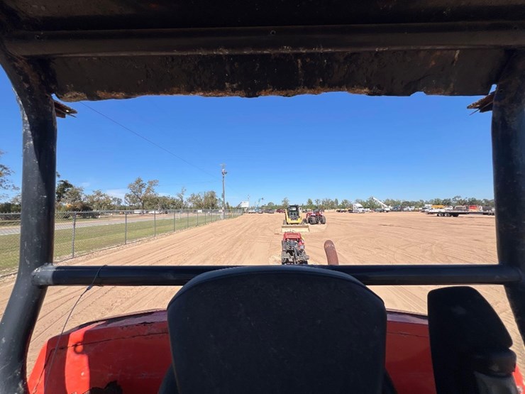 2019-kubota-r630-image-32