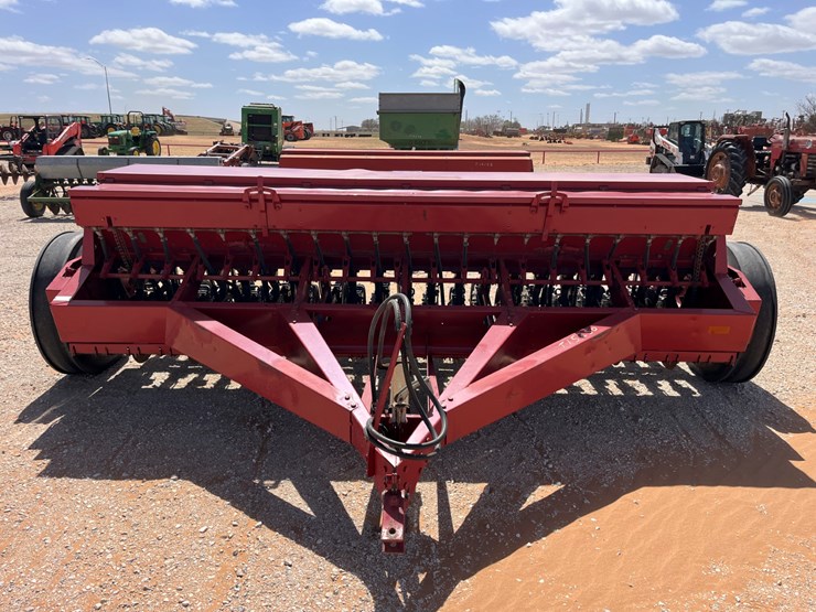 case-ih-5100-image-3