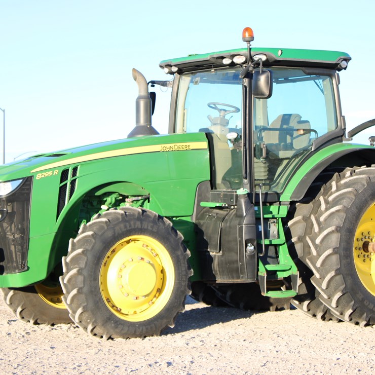 JOHN DEERE R