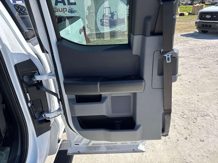 2023-ford-f150-image-26