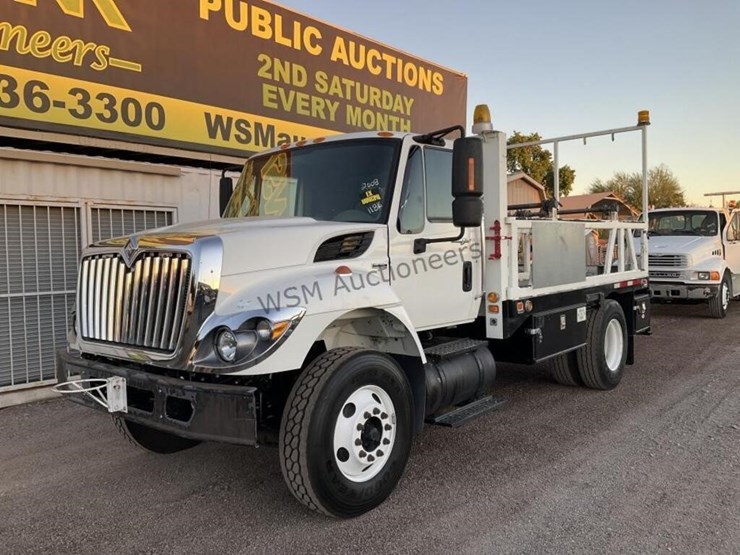 2008-international-7400-image-2