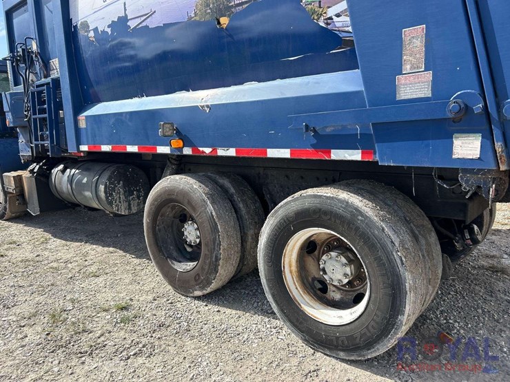 heil-28yd-side-loader-garbage-truck-image-18