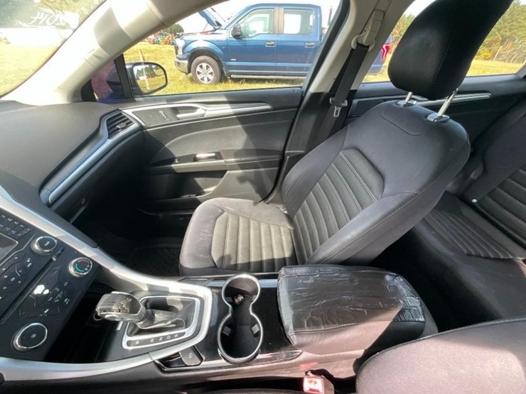 2014-ford-fusion-se-(at,-2.5l,-miles-read-170449,-image-14