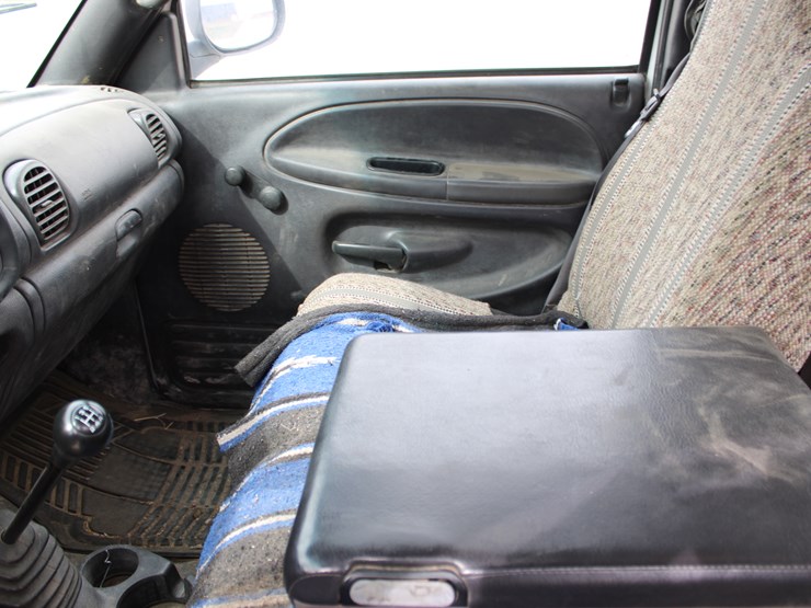 2001-dodge-ram-1500-image-33