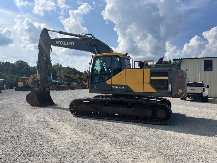 2020-volvo-ec200el-image-9