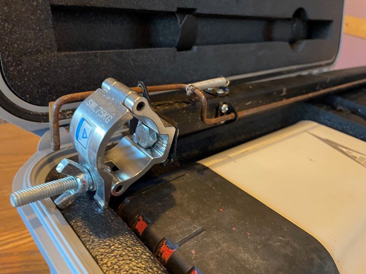 #1043-•-f2-locating-system-image-9