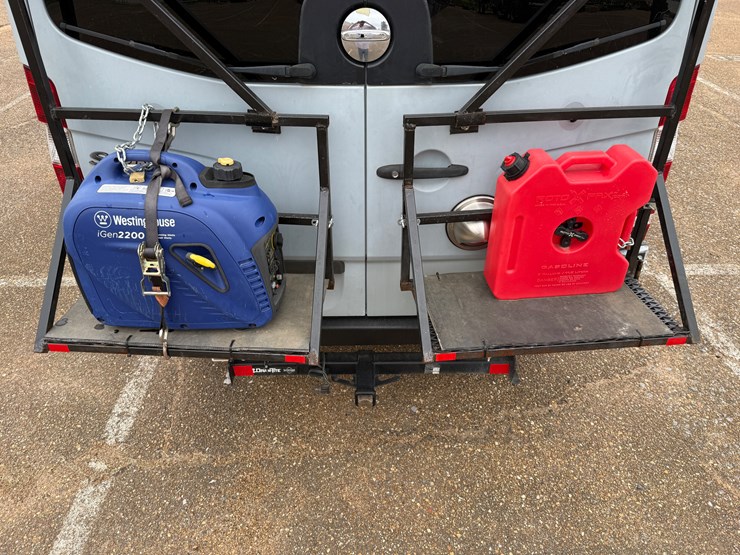 2008-freightliner-sprinter-2500-image-17