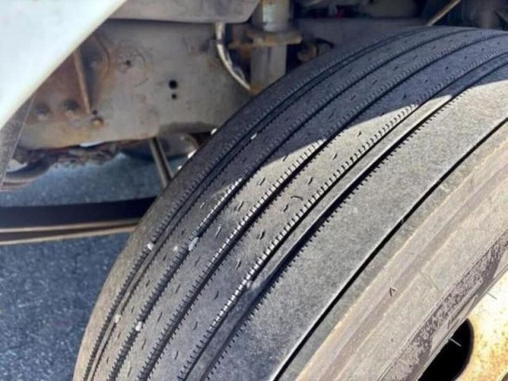 2013-ford-f750-xl-image-14