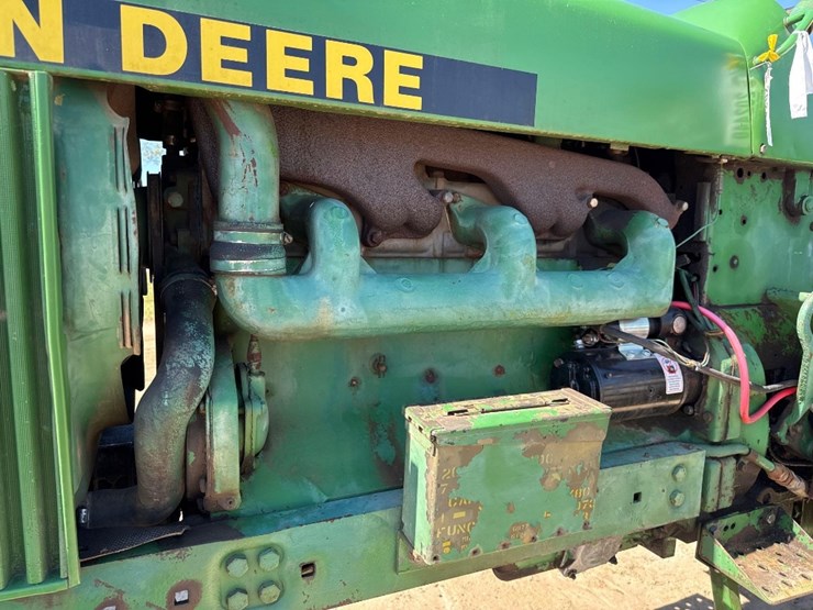 john-deere-tractor-image-15