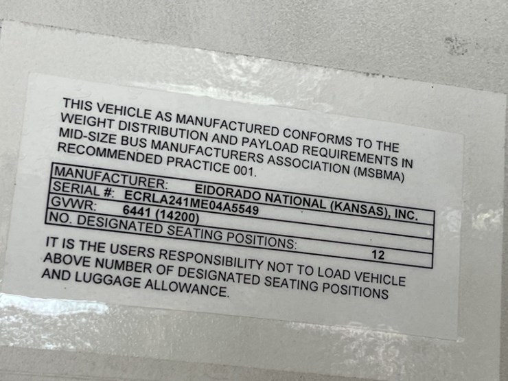 2014-chevrolet-express-paratransit-bus-image-37