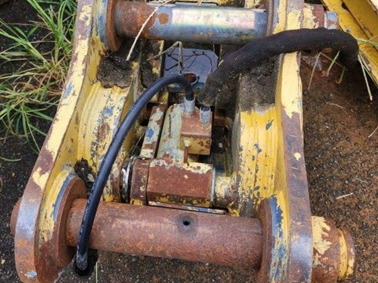 jrb-quick-attach-coupler-image-1