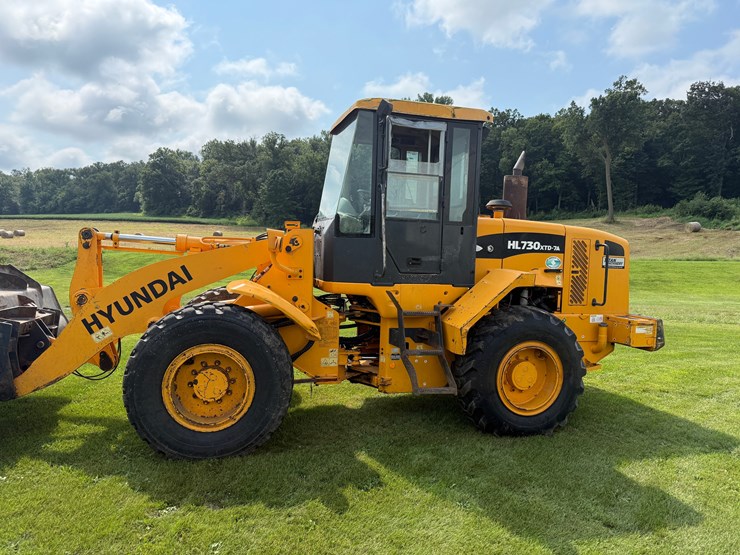 2009-hyndia-hl-730--xtd-7a-pay-loader-image-2