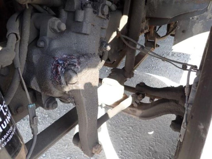 2013-freightliner-mt55-image-29