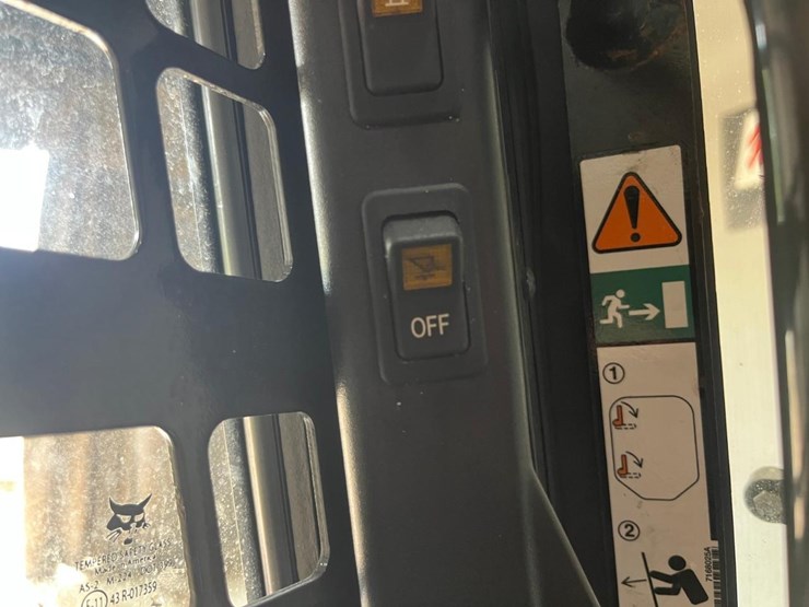 2023-bobcat-s650-image-23