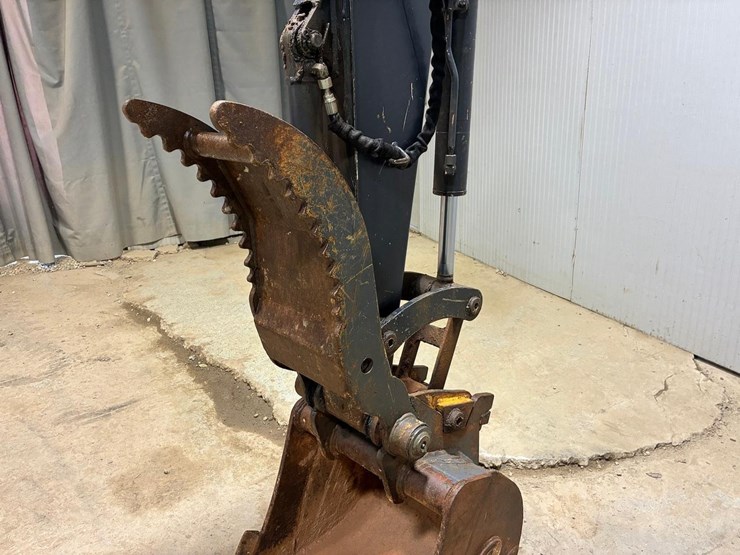 2016-deere-50g-image-18