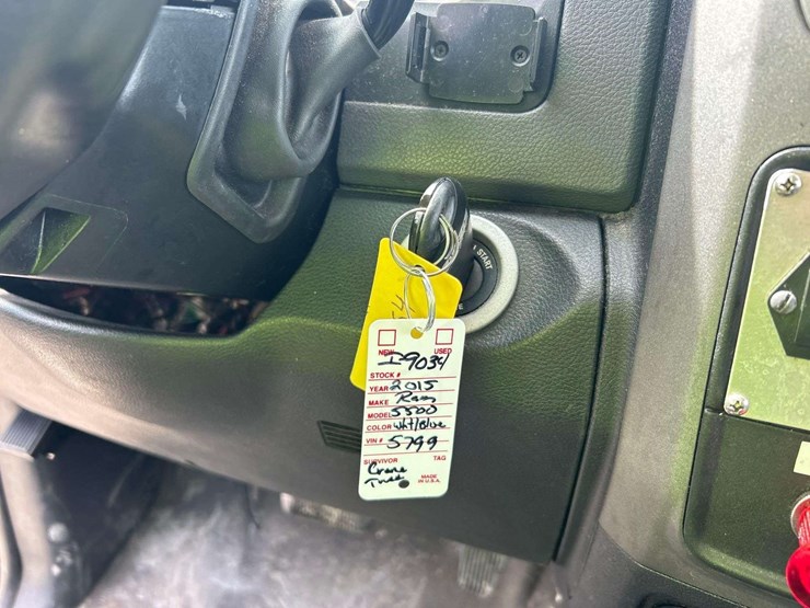 2015-ram-5500-versalift-sst-40ne-40ft-sign-bucket-truck-image-32