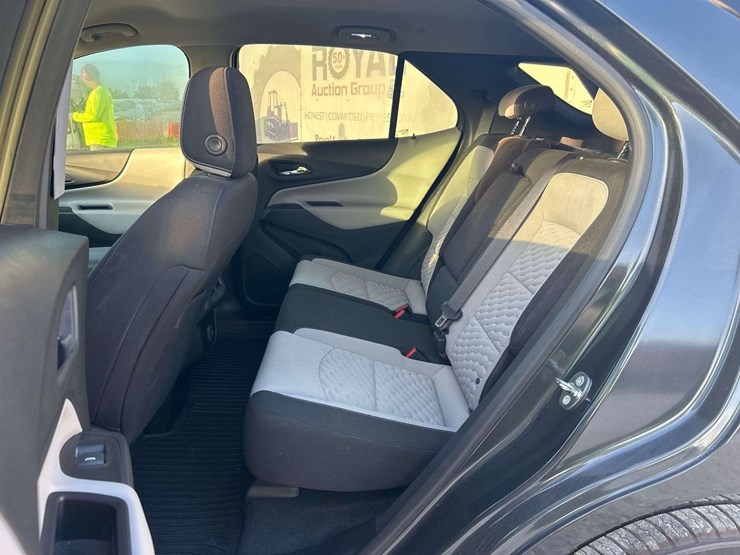 2019-chevrolet-equinox-image-18