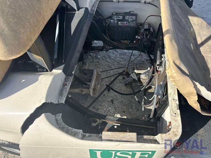 ez-go-electric-cart-image-8