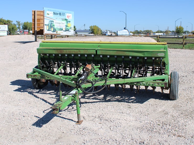 john-deere-8200-image-22