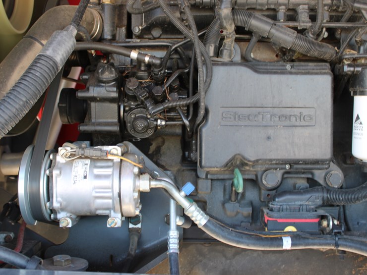 #2065-•-#2065---mf-hesston-wr-9770-swather-image-69