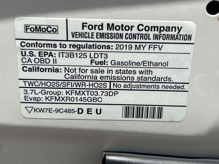 2019-ford-explorer-image-10