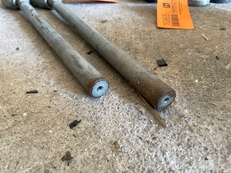 #1064-•-(2)-dixon-fire-hydrant-wrenches-image-6