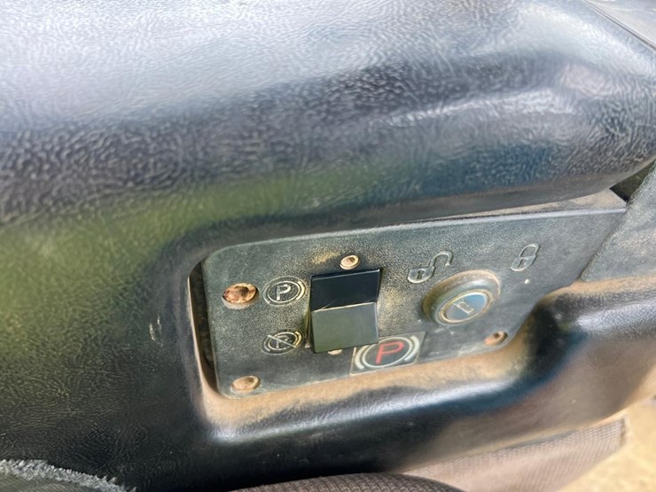 caterpillar-d5n-xl-image-37