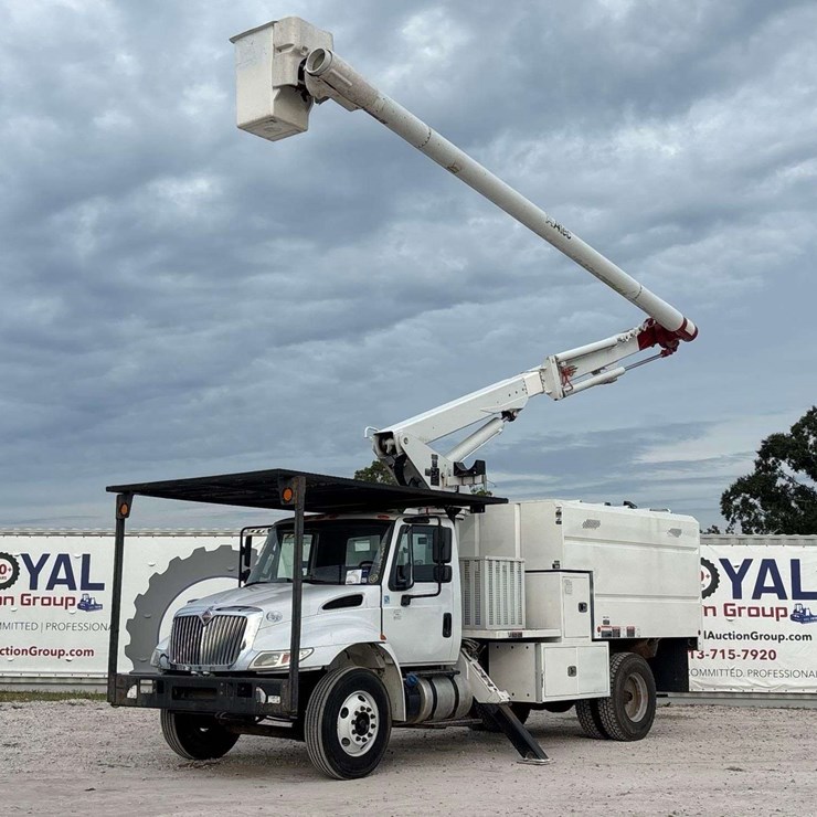 2018 INTERNATIONAL DURASTAR 4300