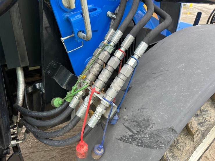 2017-new-holland-t4.75-image-19