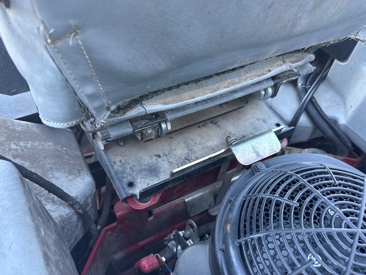 #26173-•-exmark-60”-zero-turn-mower-315673814-inv#-26173-image-10