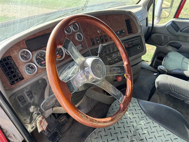 2005-peterbilt-387-image-20