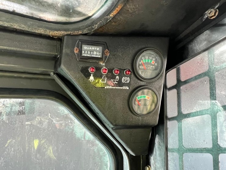 2017-bobcat-s70-image-19