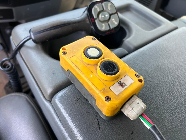 2015-ford-f350-image-36