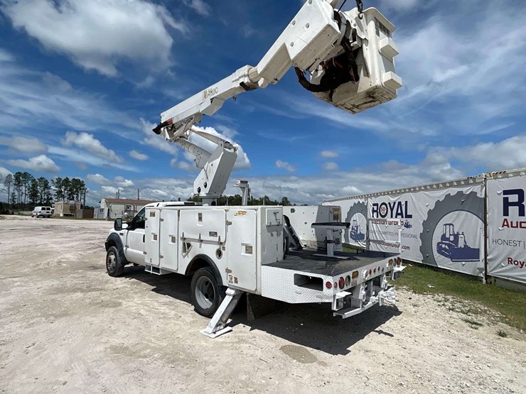 2006-ford-f550-image-4