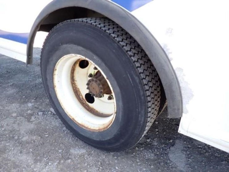 2012-freightliner-mt55-image-50