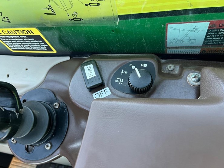 john-deere-3420-image-27