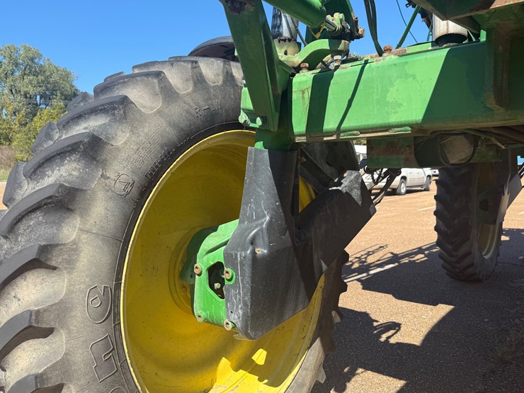 john-deere-4710-image-20